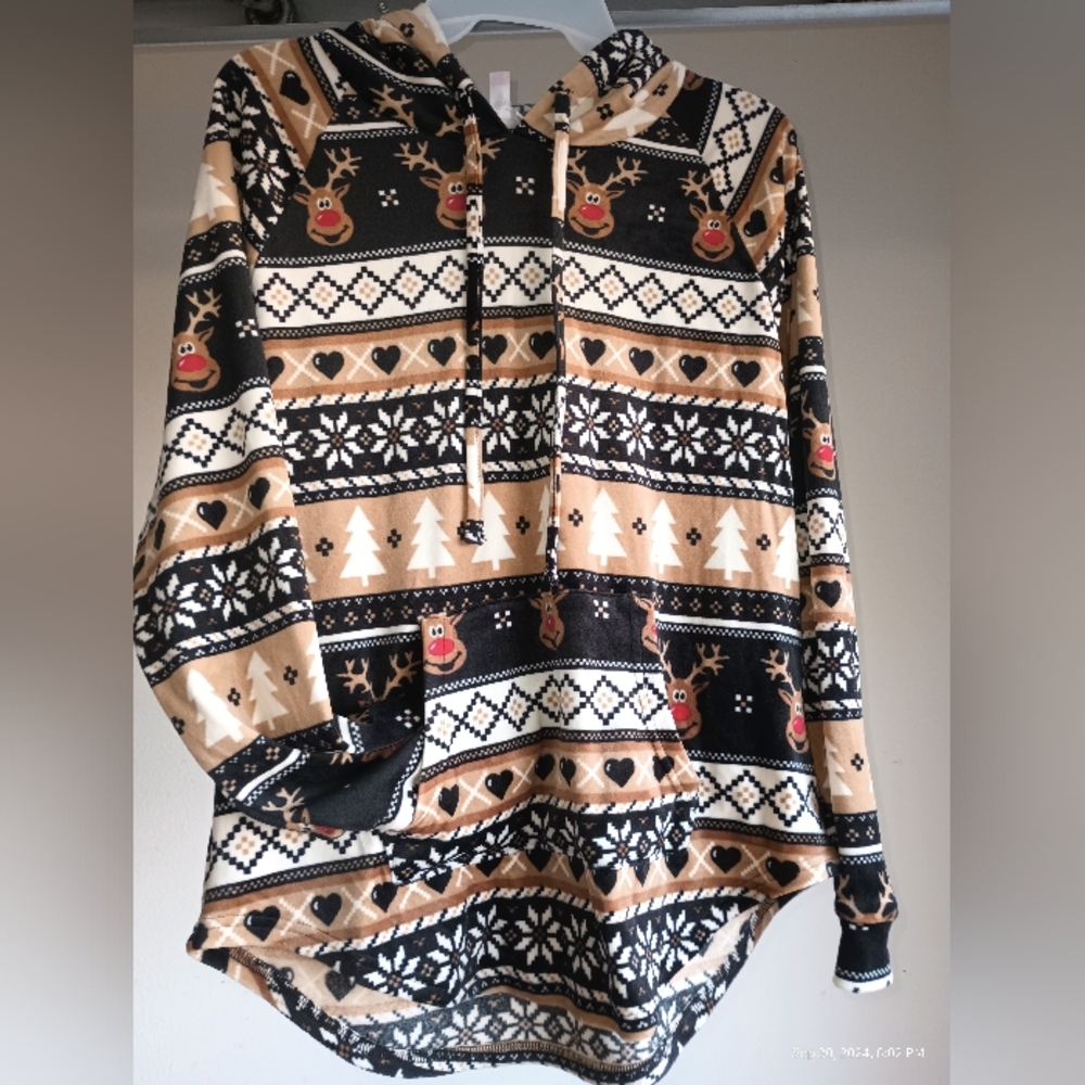 Cozy Reindeer Sweater Women